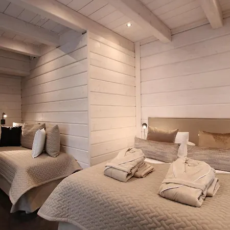 Santa's Luxury 1, Santa Claus Village